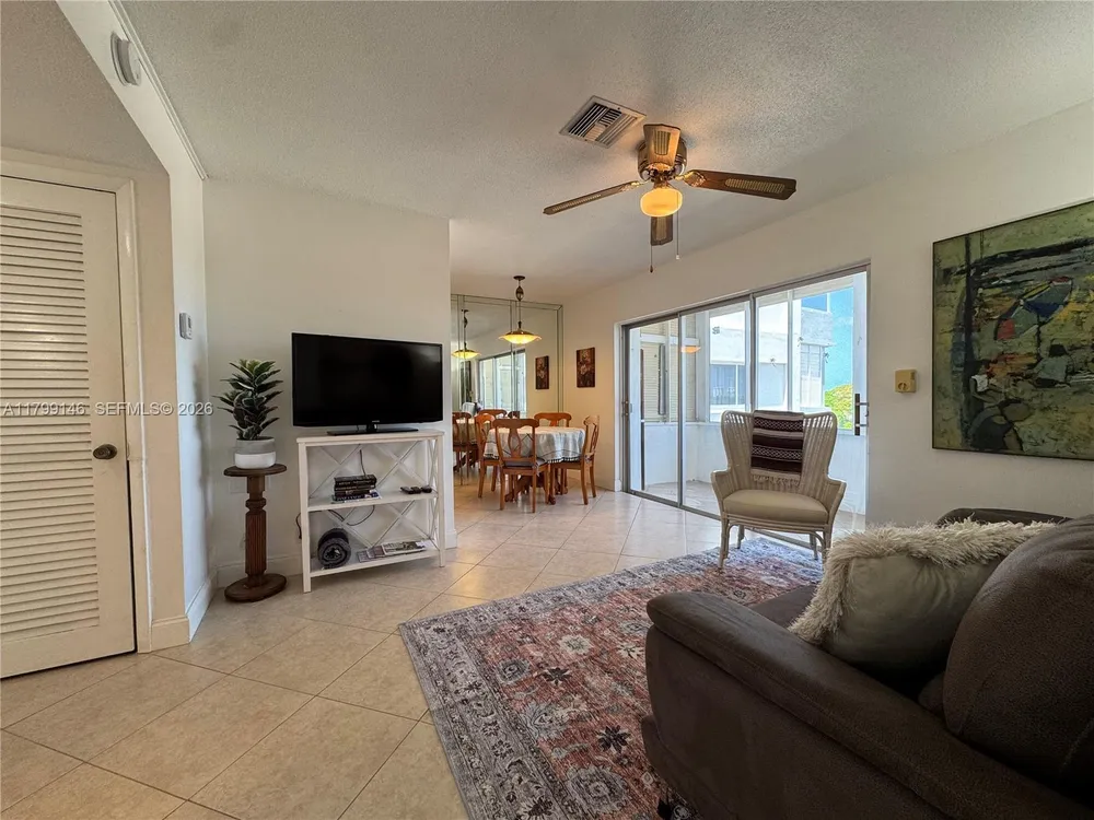 1700 Pierce St, Hollywood, FL 33020