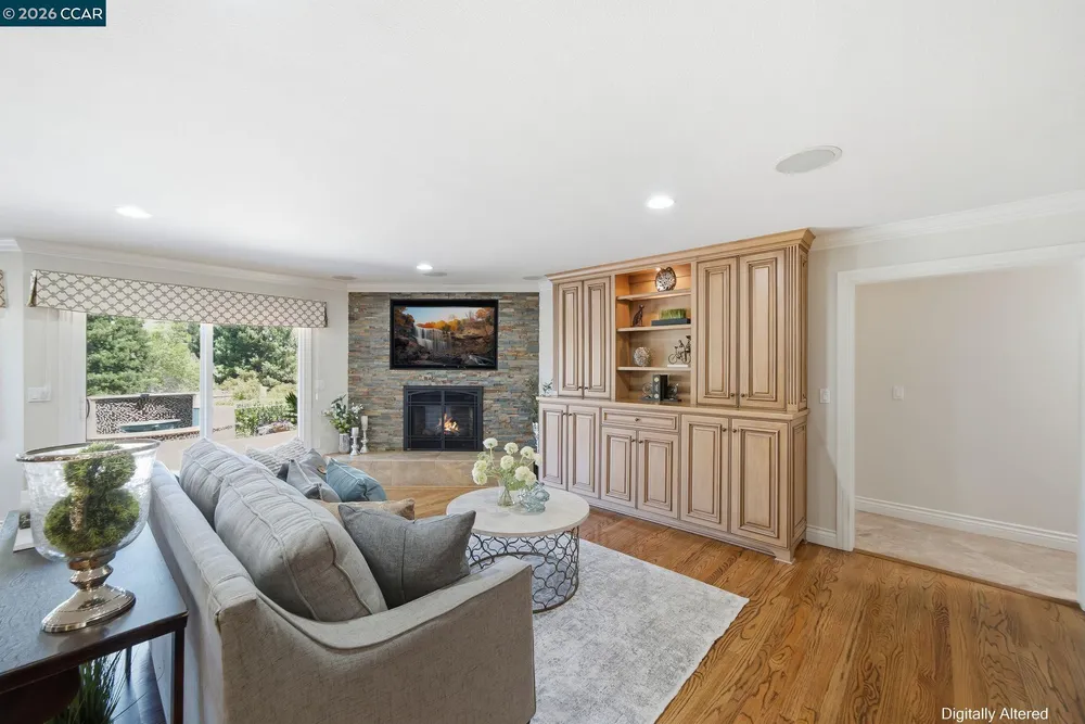 700 Blue Spruce Dr, Danville, CA 94506