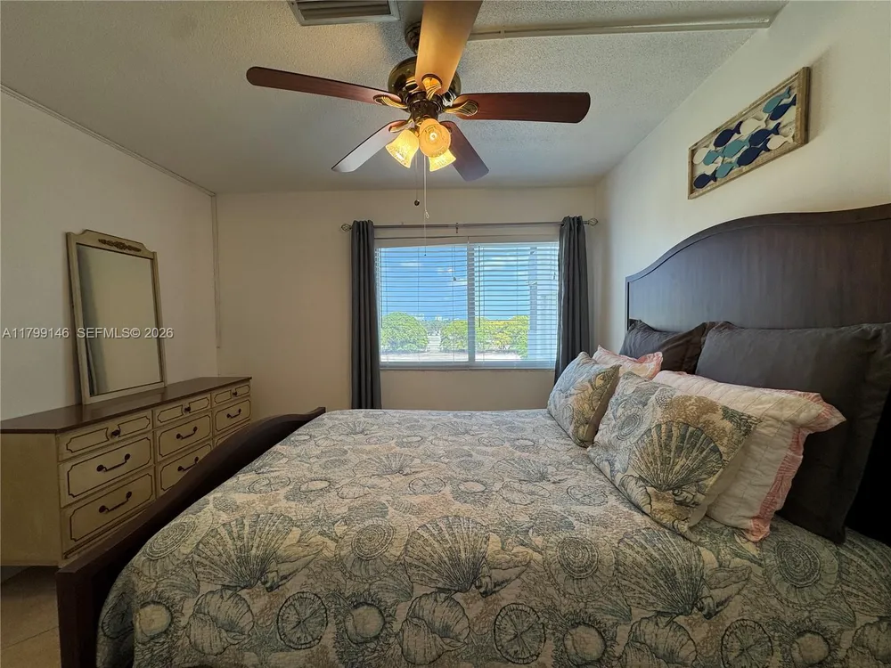1700 Pierce St, Hollywood, FL 33020