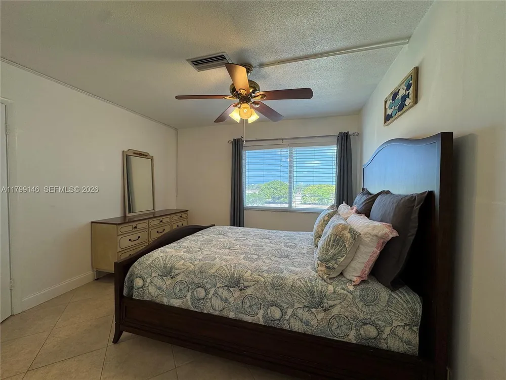 1700 Pierce St, Hollywood, FL 33020