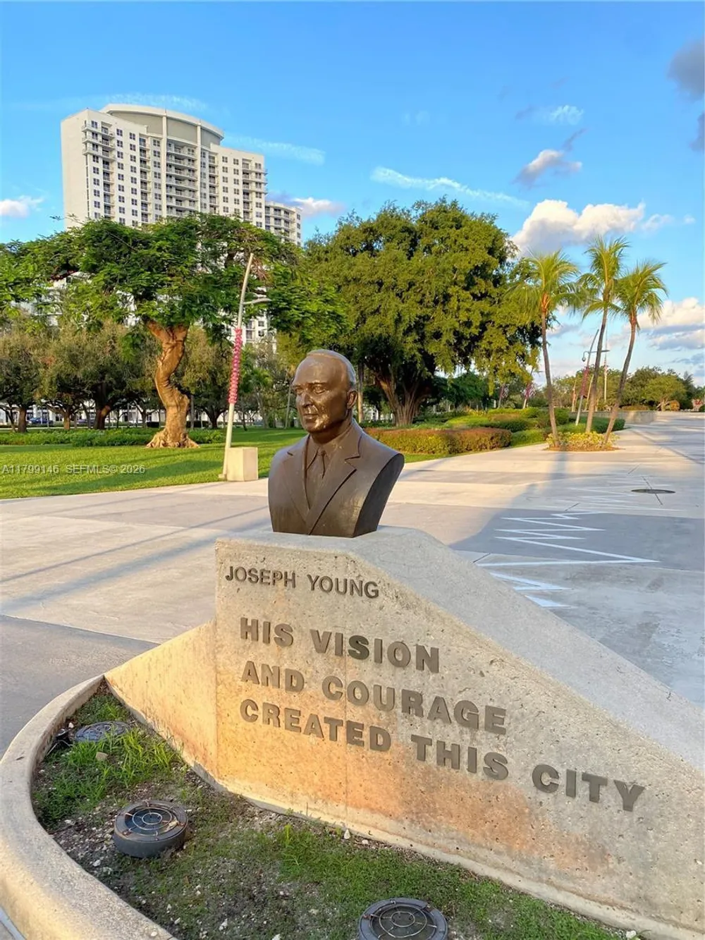 1700 Pierce St, Hollywood, FL 33020