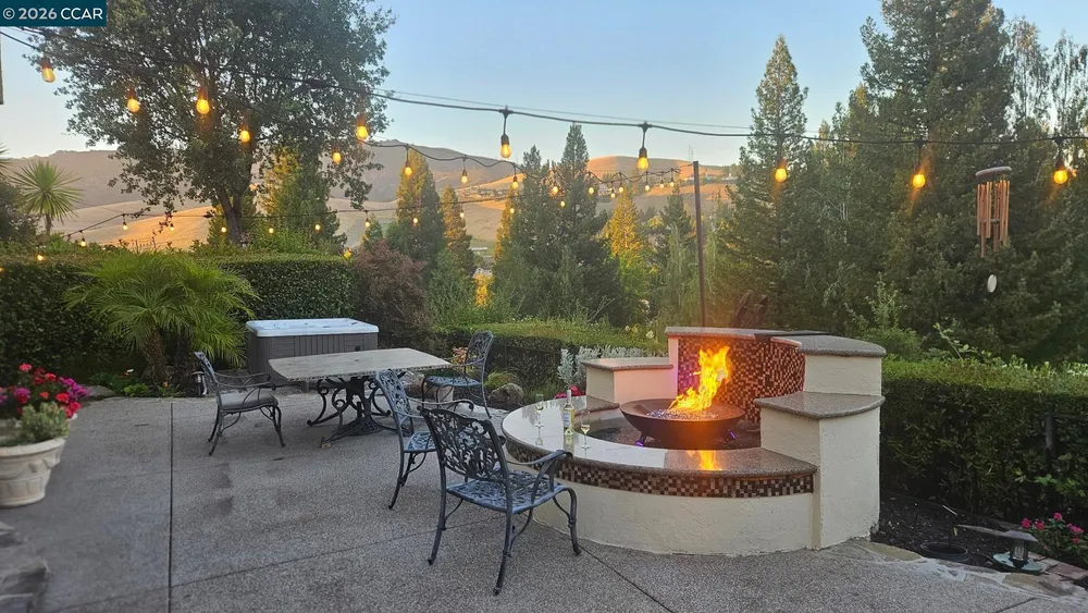 700 Blue Spruce Dr, Danville, CA 94506