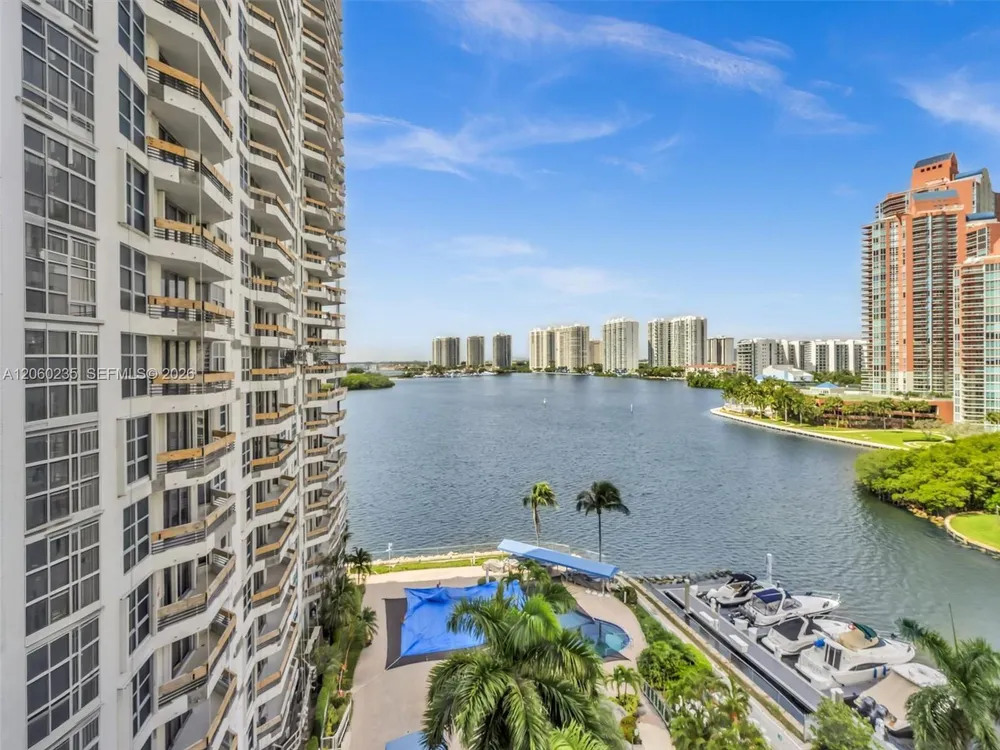 3530 Mystic Pointe Dr, Aventura, FL 33180