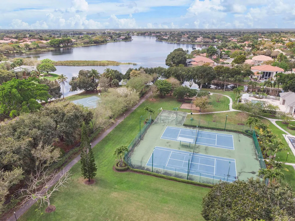 11622 NW 13th Manor, Coral Springs, FL 33071