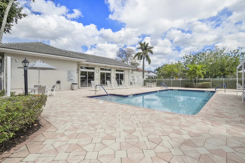 11622 NW 13th Manor, Coral Springs, FL 33071