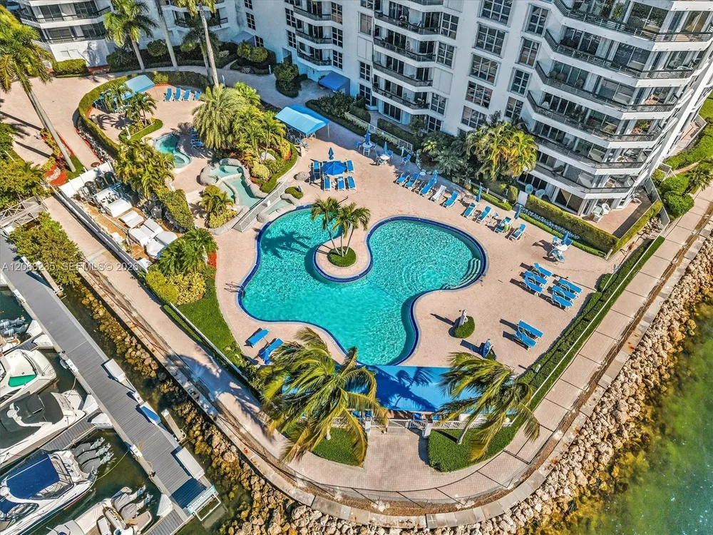3530 Mystic Pointe Dr, Aventura, FL 33180