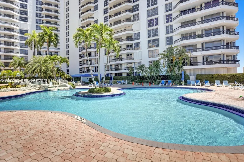 3530 Mystic Pointe Dr, Aventura, FL 33180