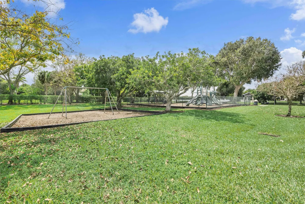 11622 NW 13th Manor, Coral Springs, FL 33071