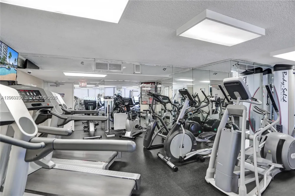 3530 Mystic Pointe Dr, Aventura, FL 33180