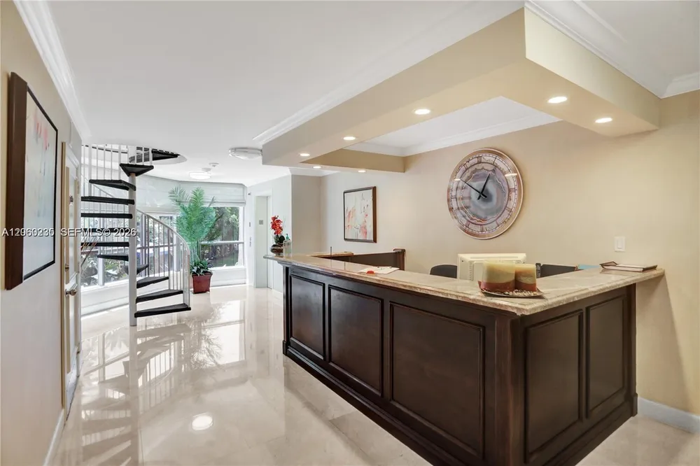 3530 Mystic Pointe Dr, Aventura, FL 33180