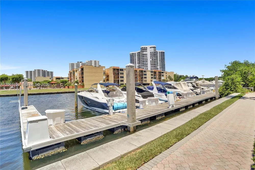 3530 Mystic Pointe Dr, Aventura, FL 33180