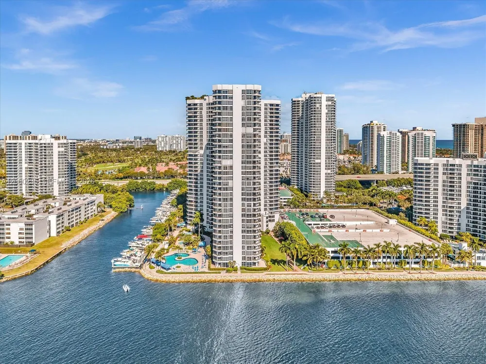 3530 Mystic Pointe Dr, Aventura, FL 33180