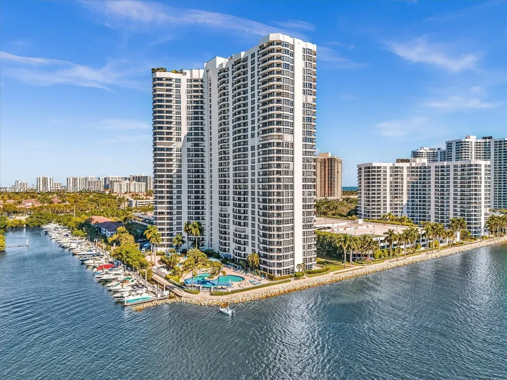 3530 Mystic Pointe Dr, Aventura, FL 33180