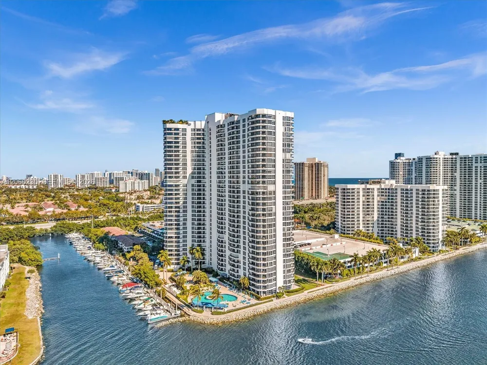 3530 Mystic Pointe Dr, Aventura, FL 33180