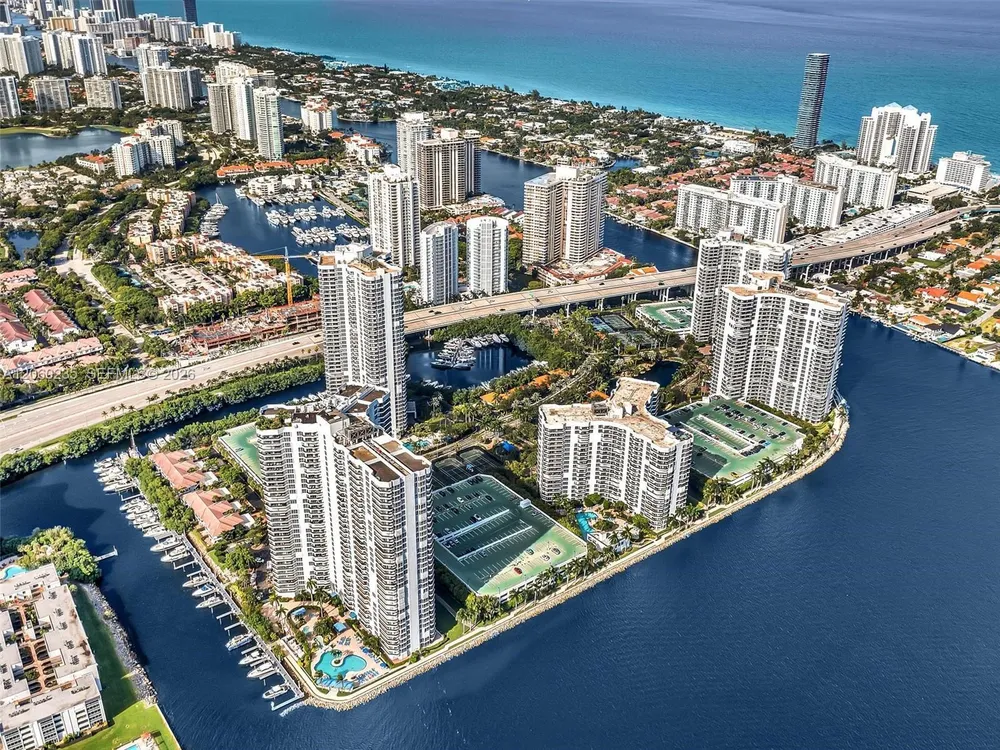 3530 Mystic Pointe Dr, Aventura, FL 33180