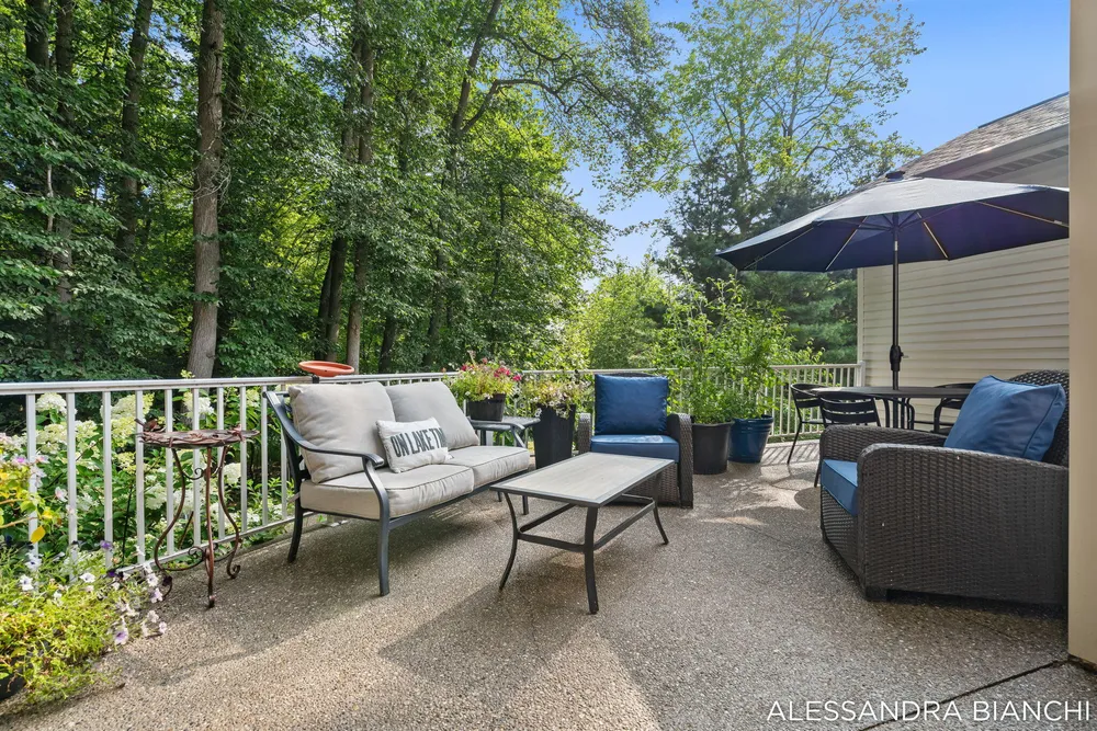 1955 Bower St, Holland, MI 49424