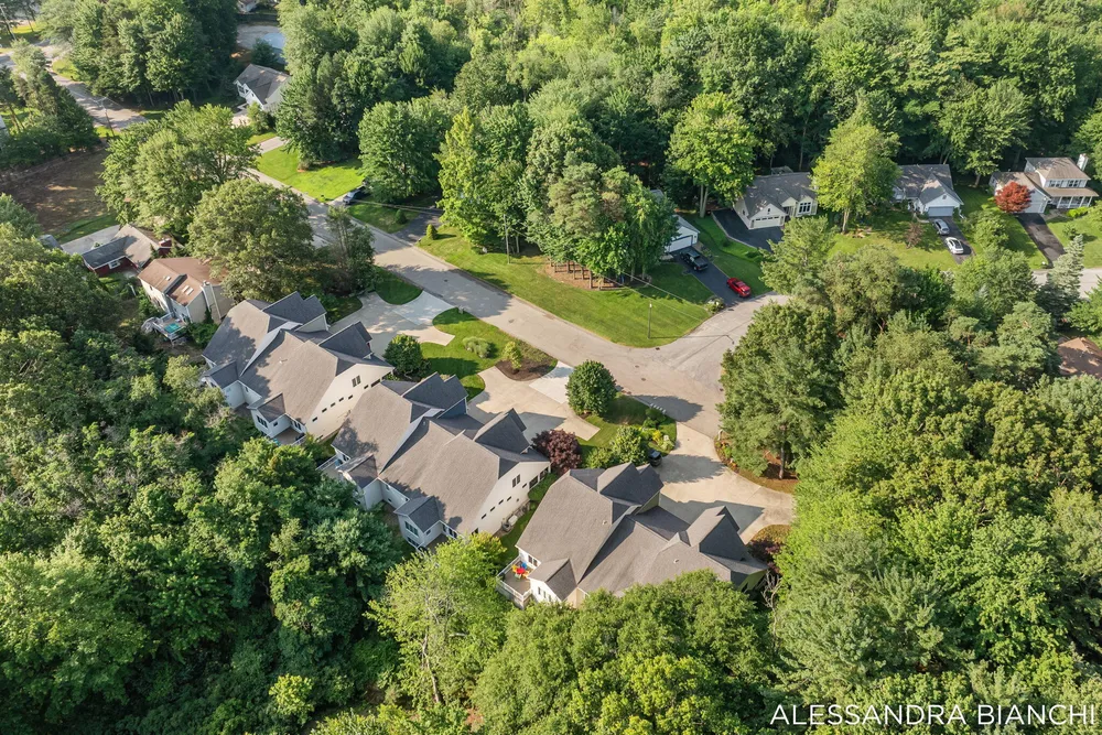 1955 Bower St, Holland, MI 49424