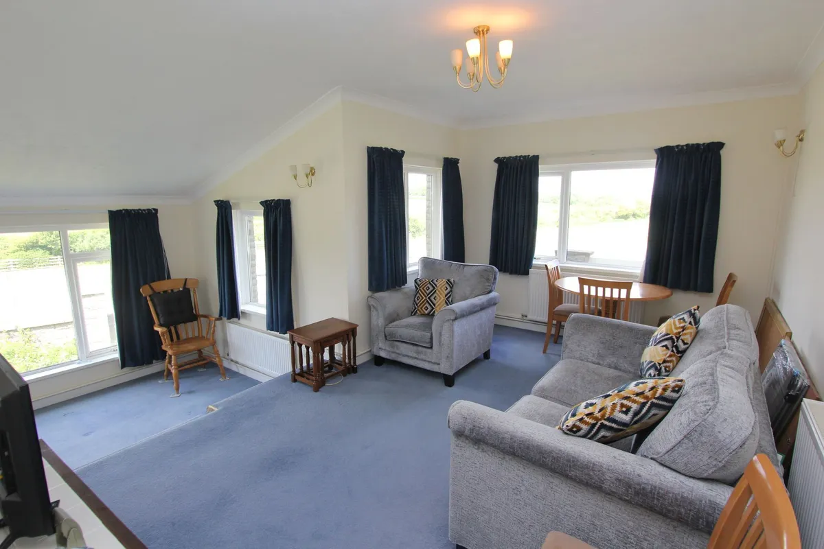 West Aberthaw, Barry, CF62