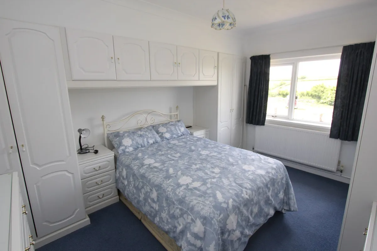 West Aberthaw, Barry, CF62
