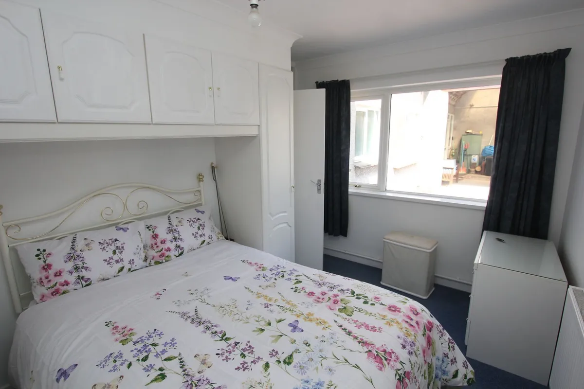 West Aberthaw, Barry, CF62