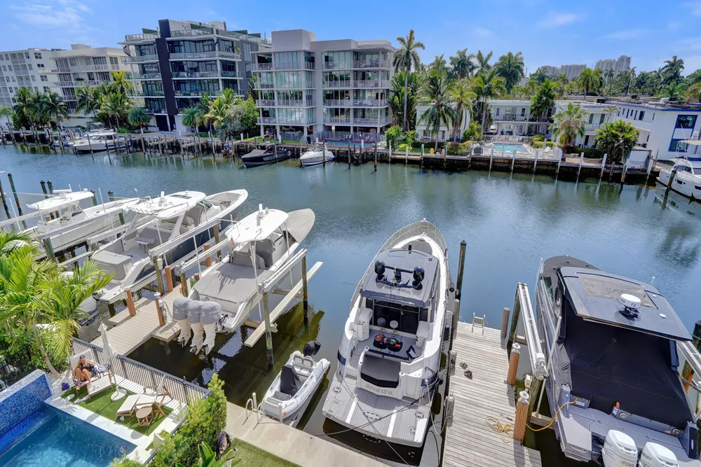 210 Hendricks Isle, Fort Lauderdale, FL 33301
