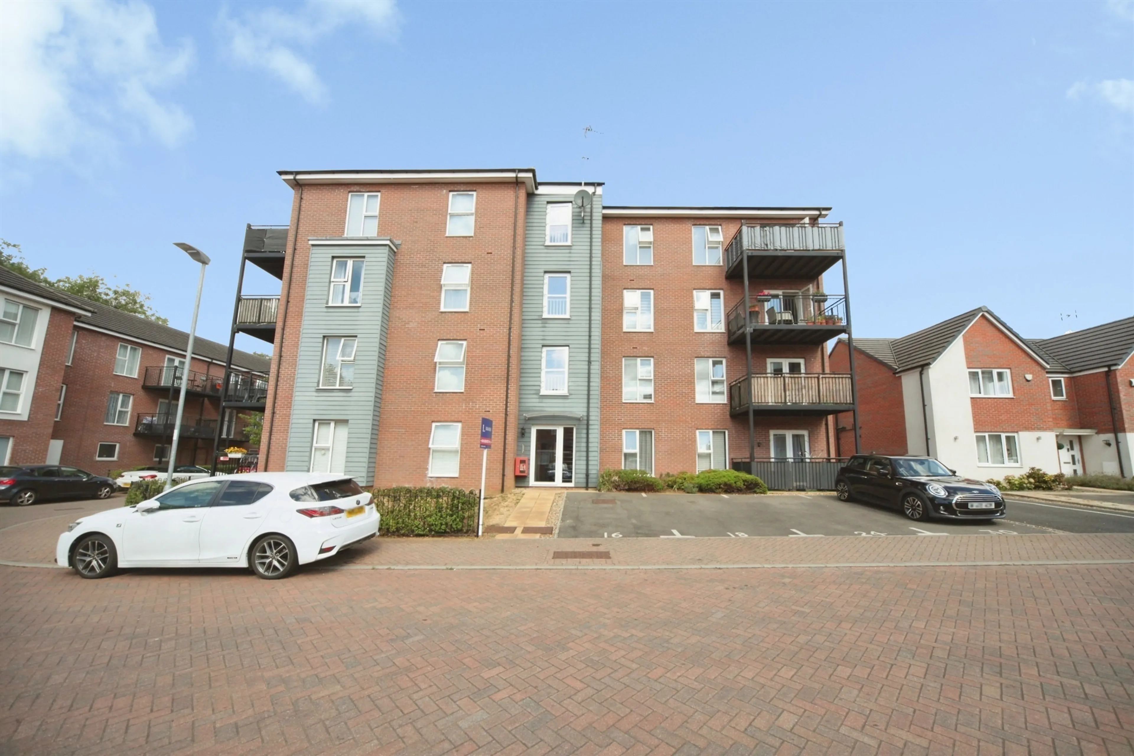 Property photo 0