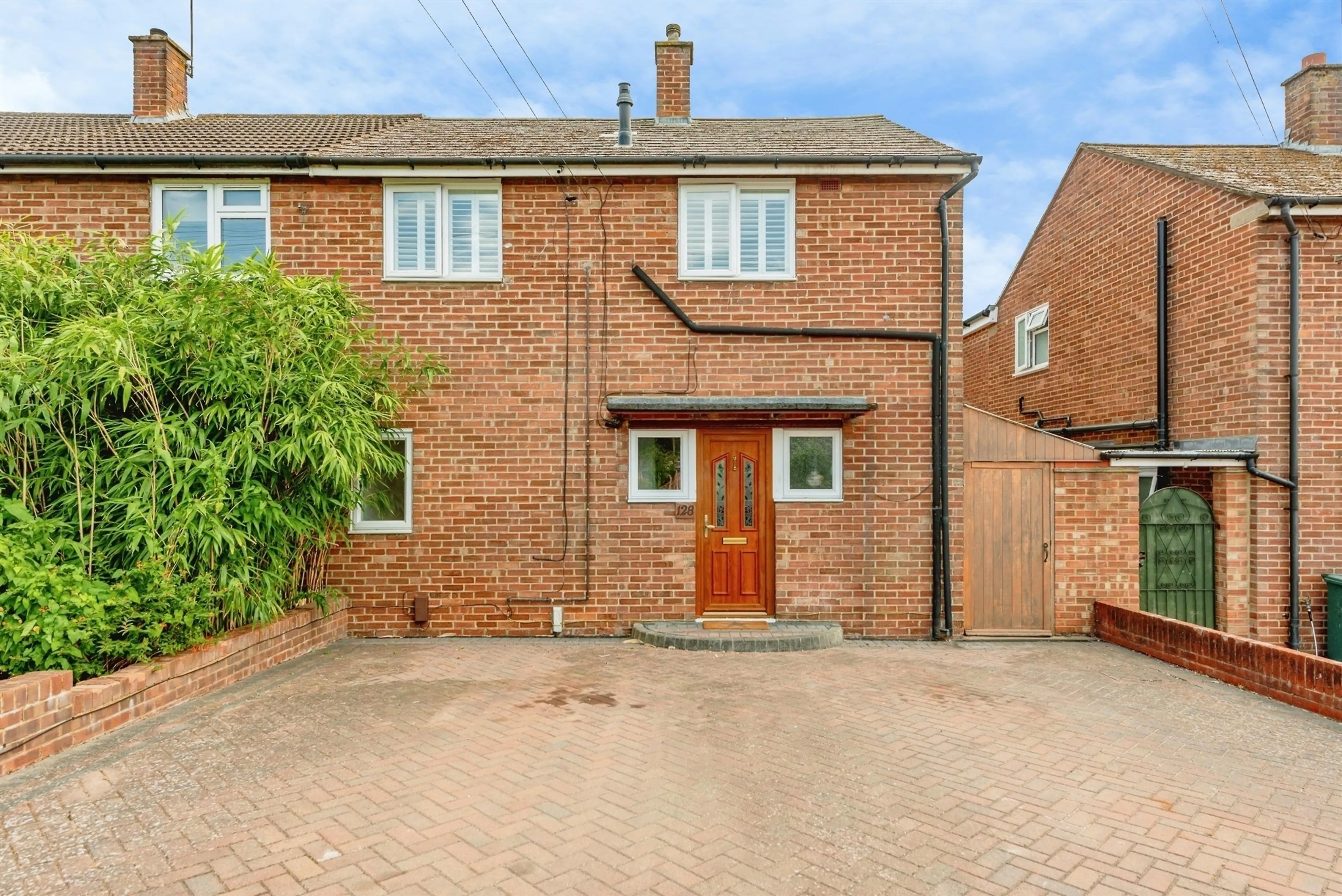 Property photo 0
