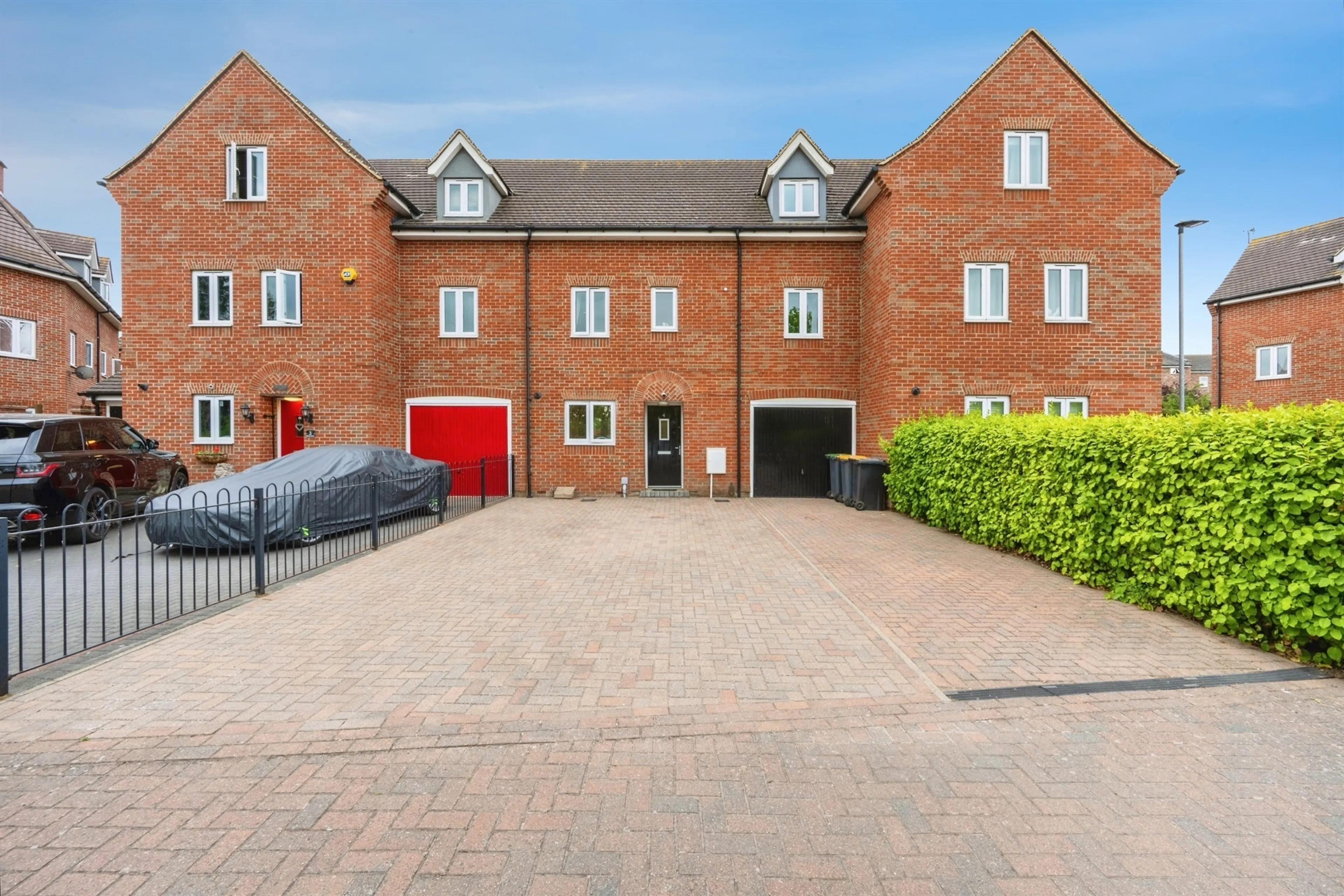 Property photo 0