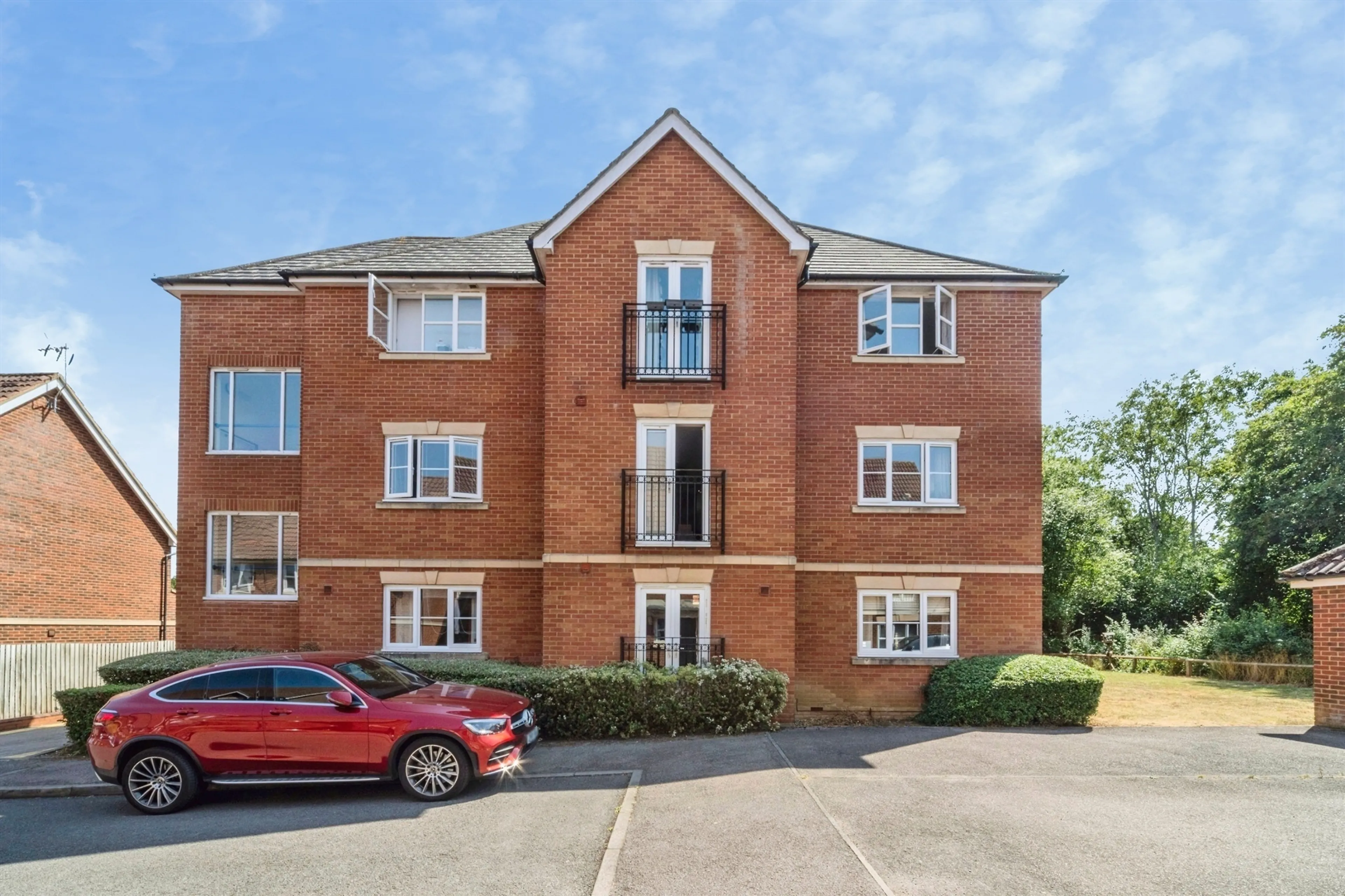 Property photo 0