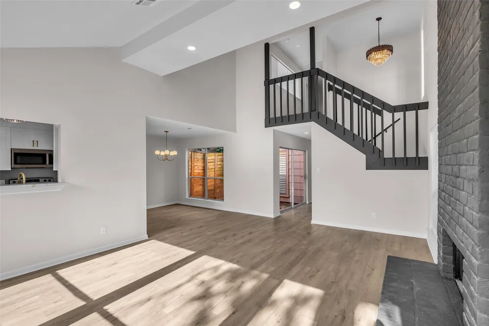 1907 Trixie Ln, Houston, TX 77042