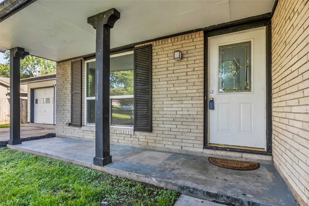 6930 Neff St, Houston, TX 77074