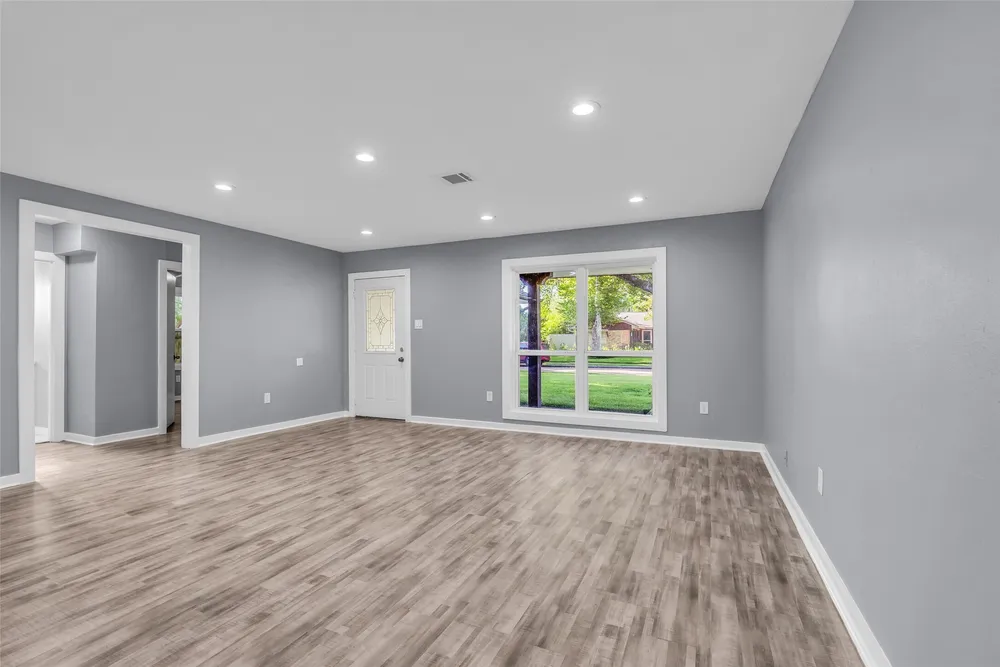 6930 Neff St, Houston, TX 77074