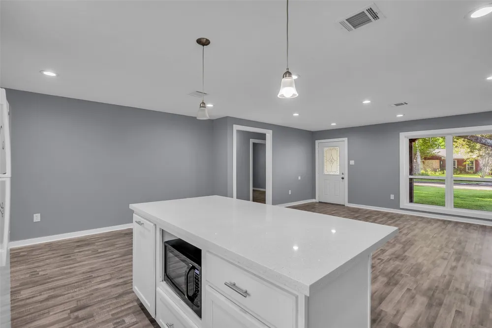6930 Neff St, Houston, TX 77074