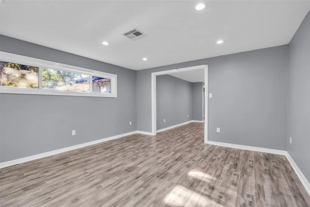 6930 Neff St, Houston, TX 77074