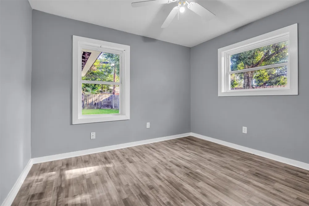 6930 Neff St, Houston, TX 77074