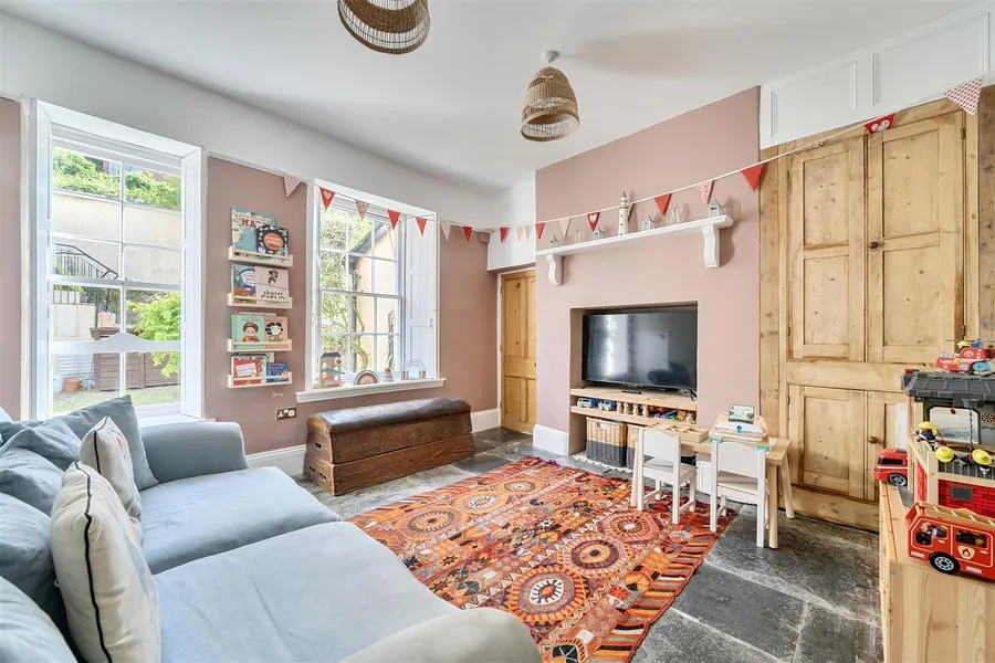 Property Image 6