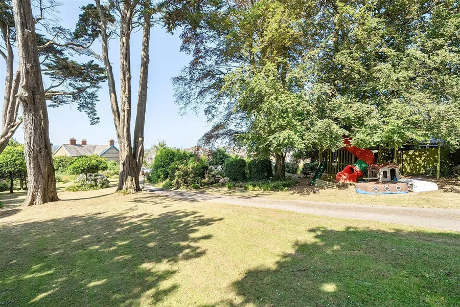 Property Image 35