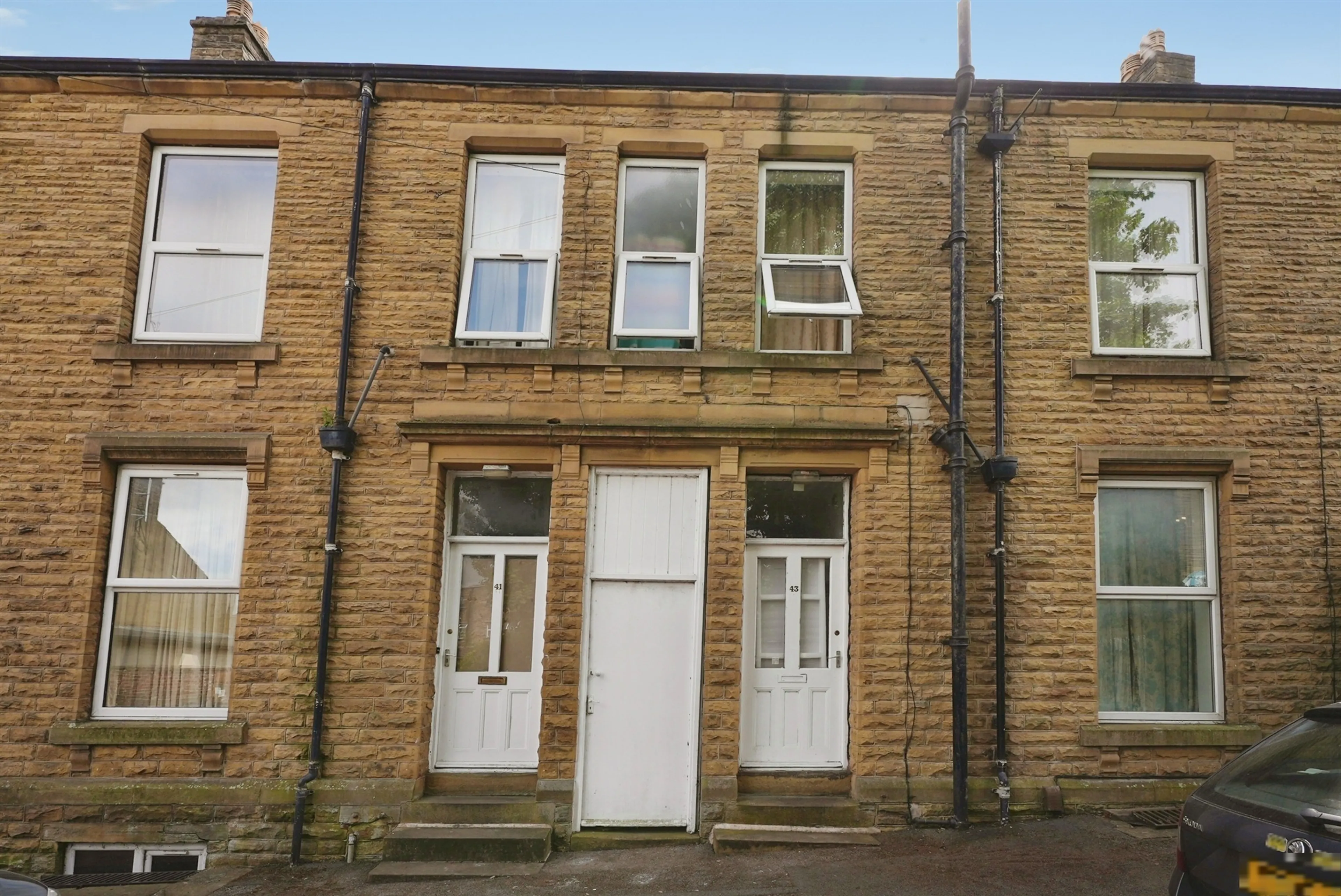 Property at Upper George Street, Springwood, Huddersfield