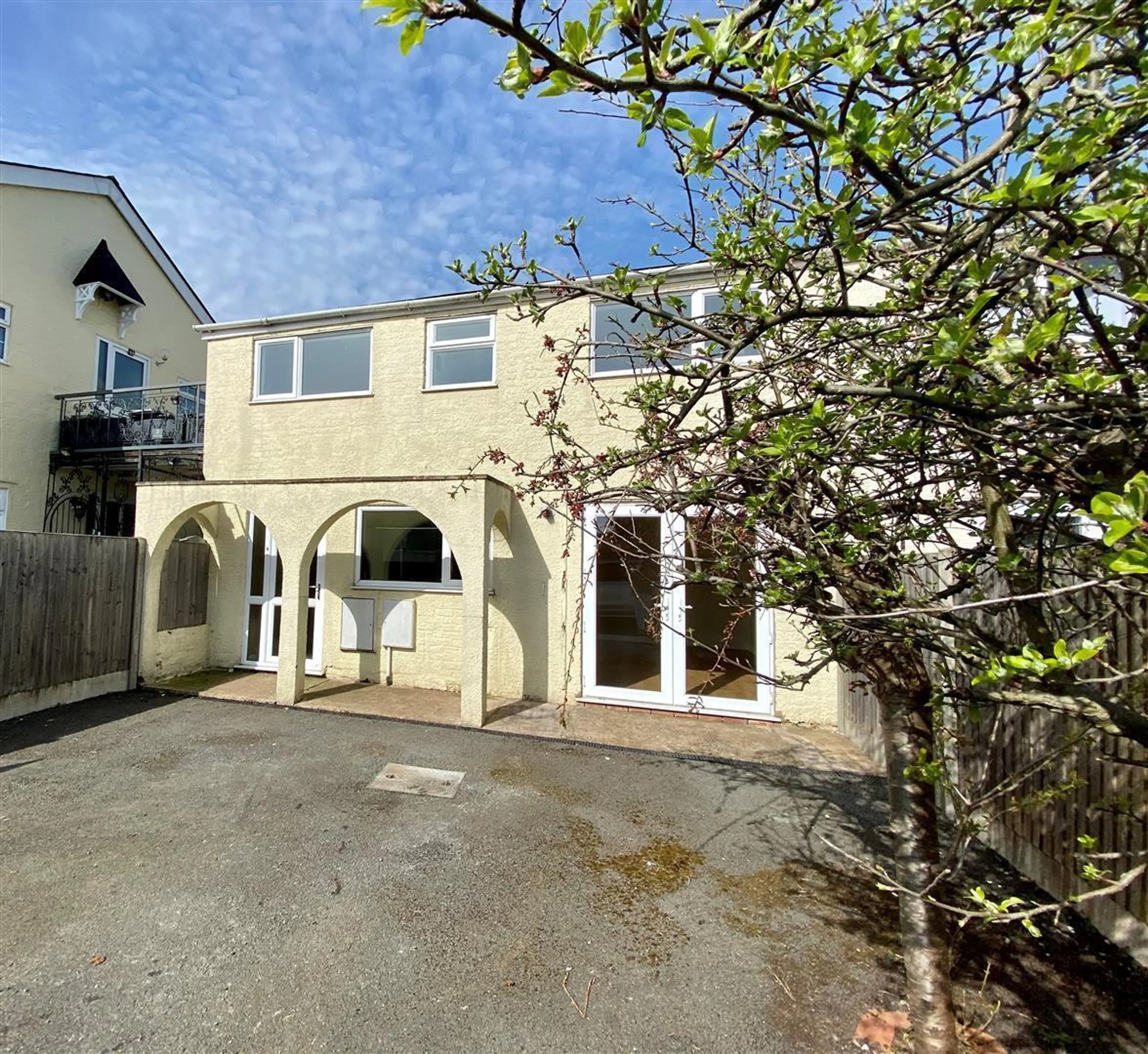 Property photo 0