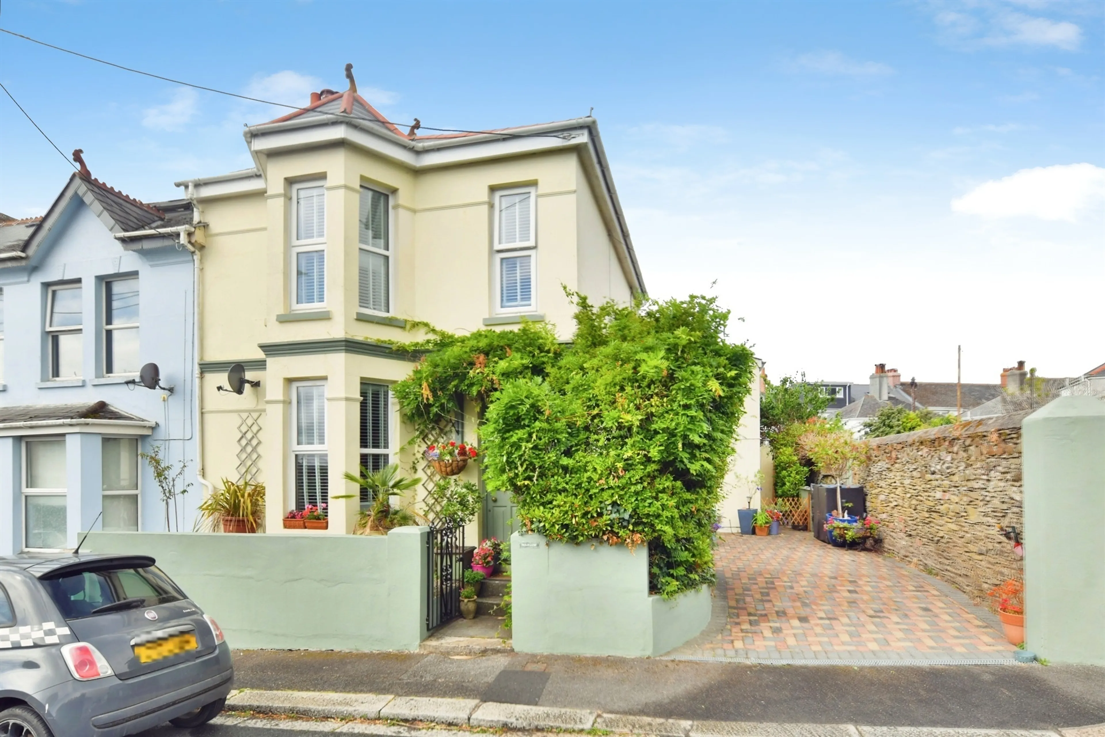 Property photo 0