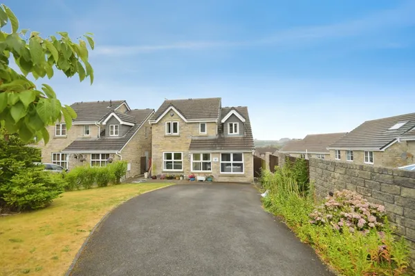 Homestead Way, Chapel-en-le-Frith, Hi...