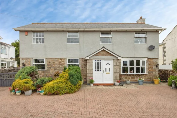 Weeth Road, Camborne, Cornwall, TR14