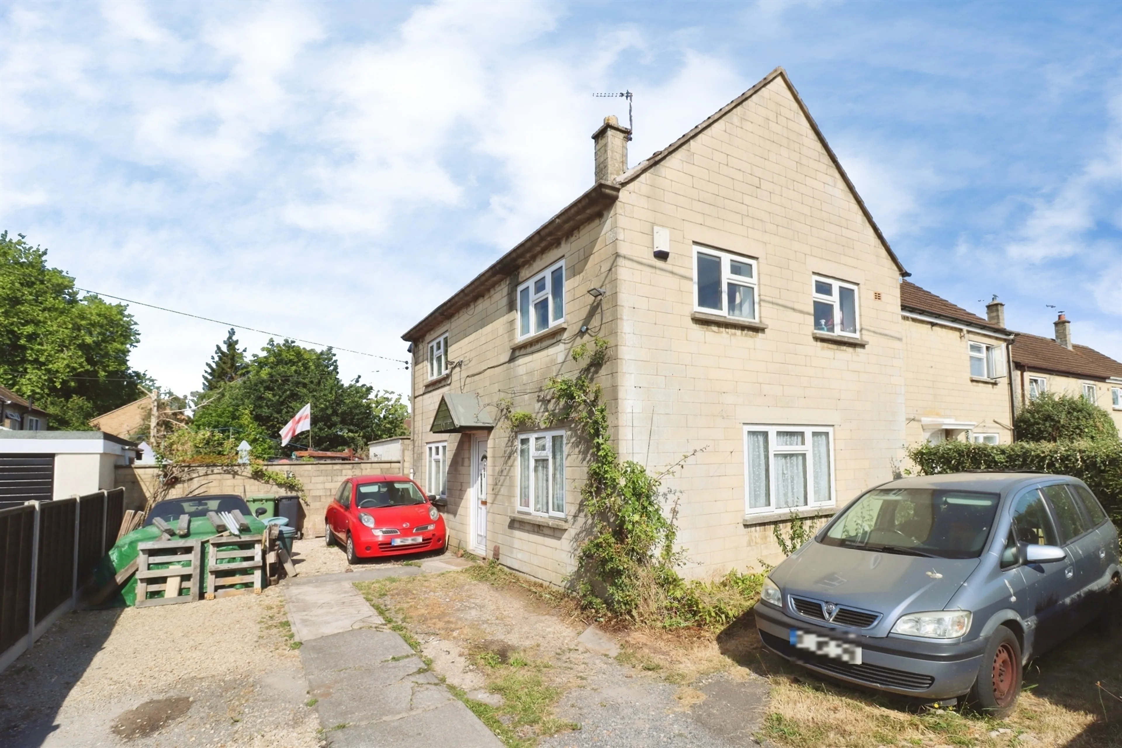 Property photo 0