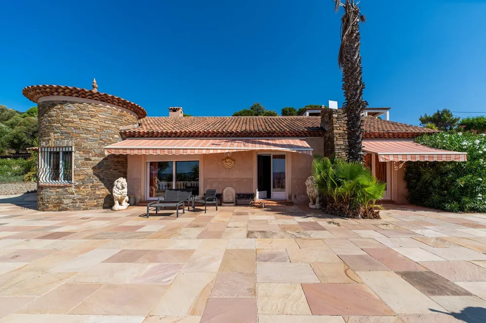 Bormes-les-Mimosas, 83230, France