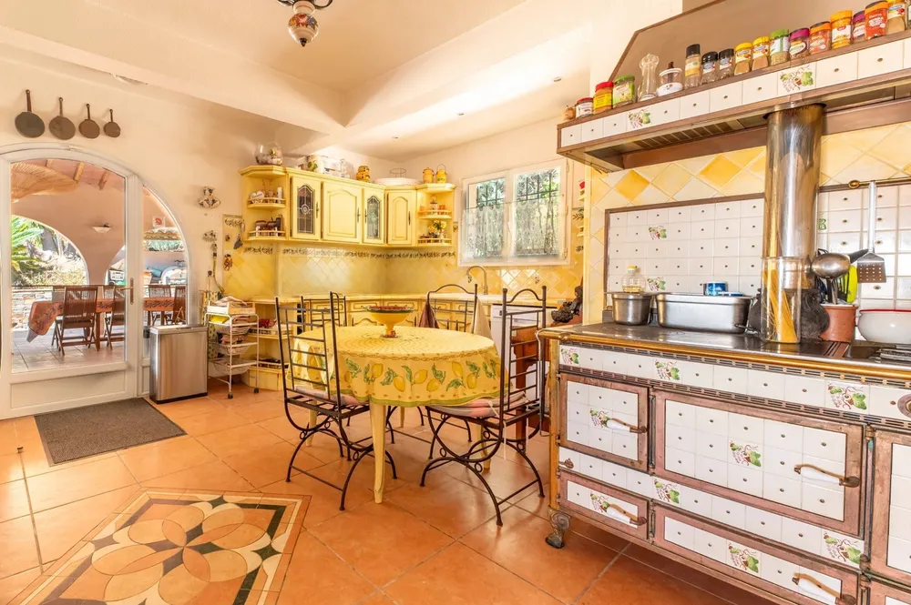 Bormes-les-Mimosas, 83230, France