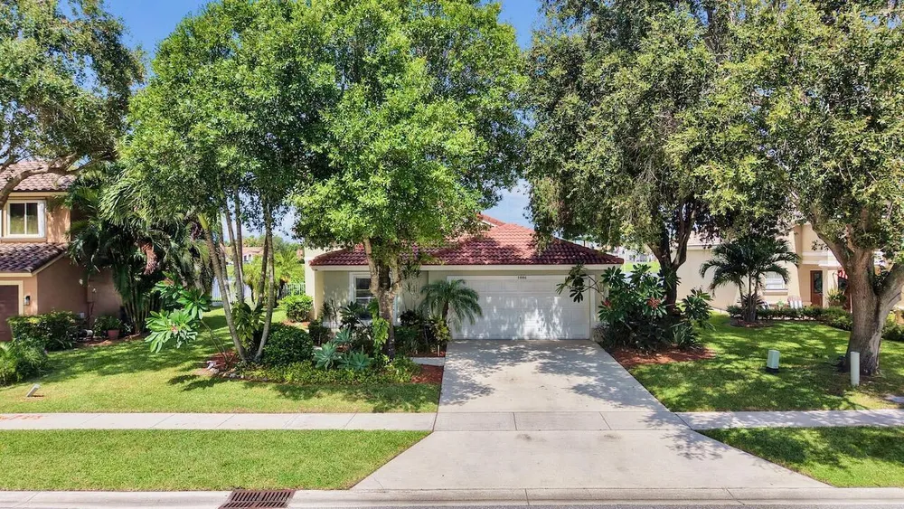 5886 Las Colinas Circle, Lake Worth Beach, FL 33463