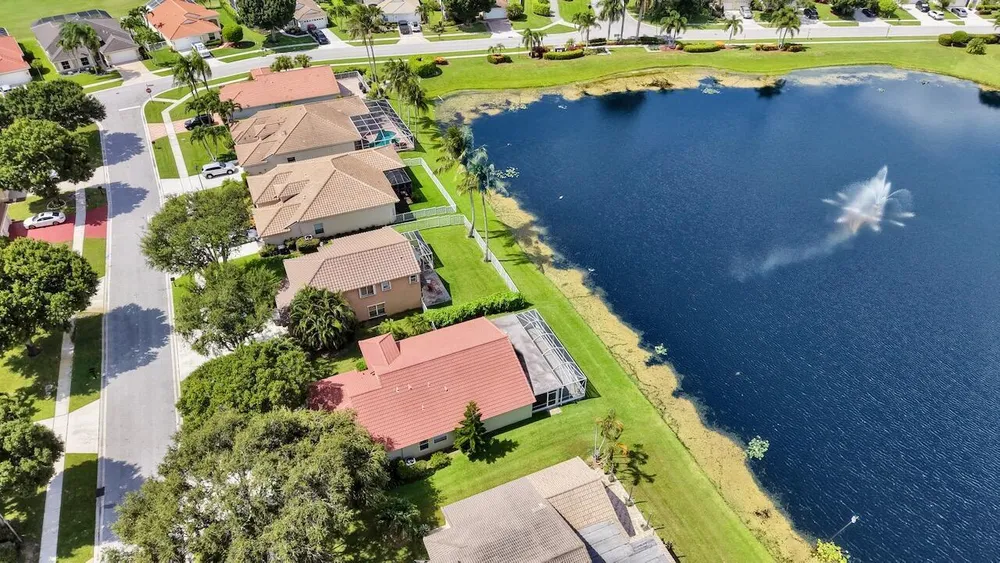 5886 Las Colinas Circle, Lake Worth Beach, FL 33463