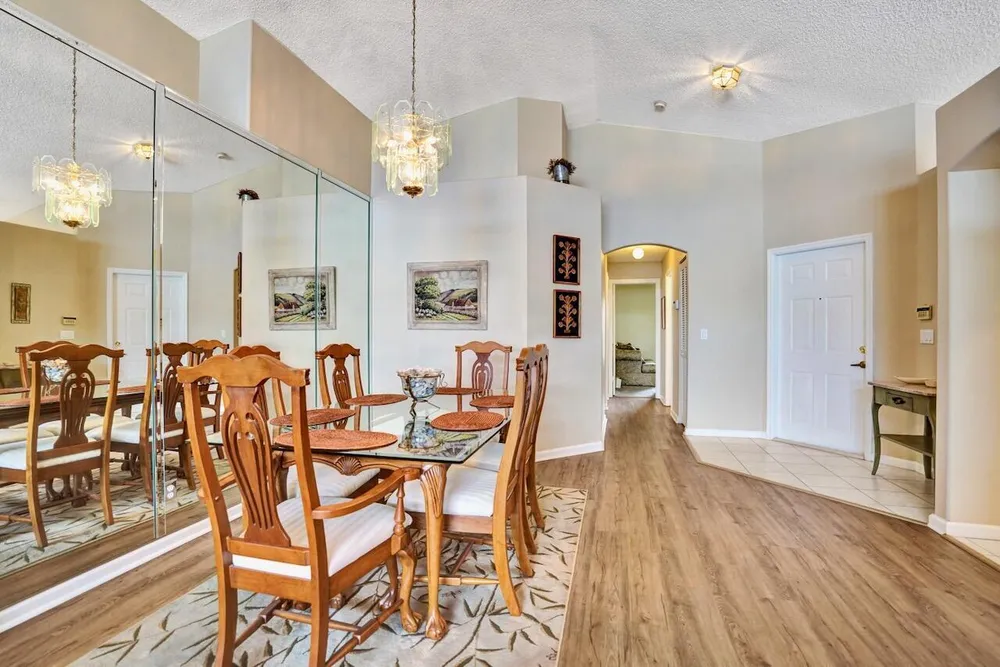 5886 Las Colinas Circle, Lake Worth Beach, FL 33463