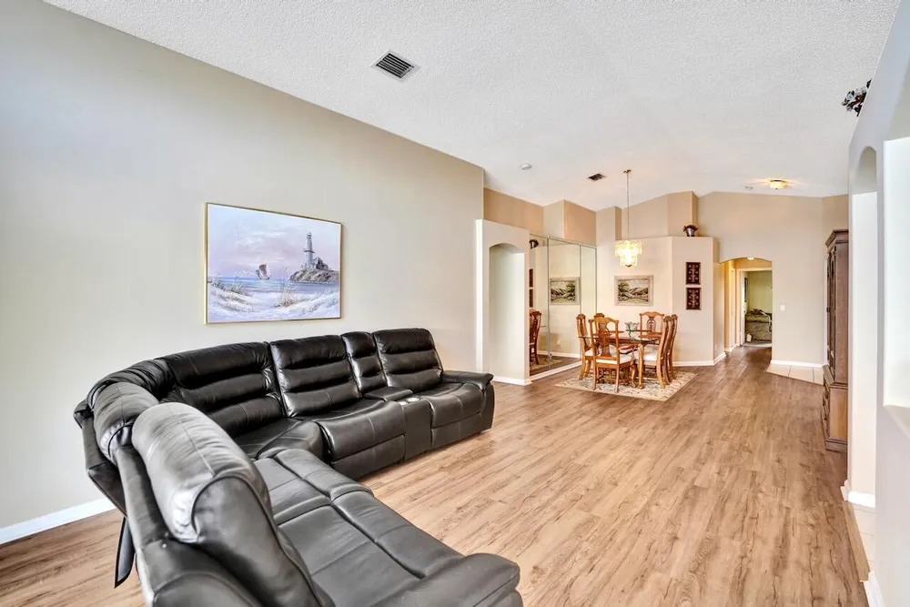 5886 Las Colinas Circle, Lake Worth Beach, FL 33463