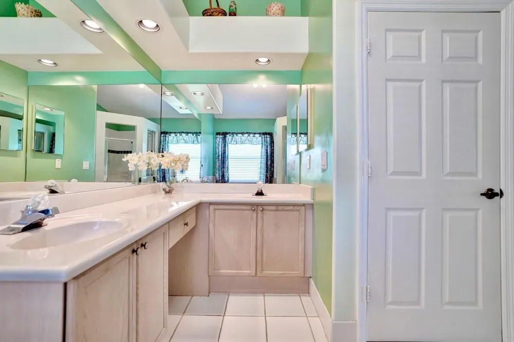 5886 Las Colinas Circle, Lake Worth Beach, FL 33463